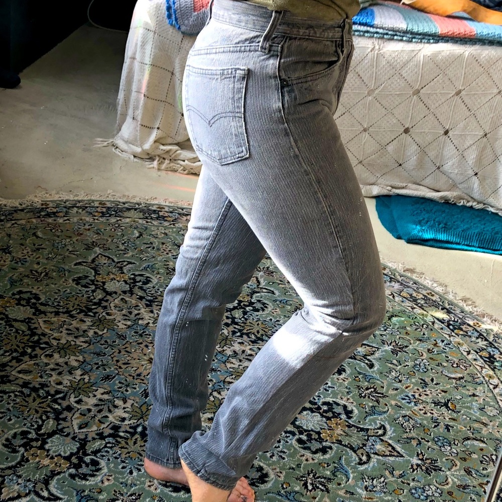 Vintage Levi’s grey pinstripe skinny jeans 29w 30l